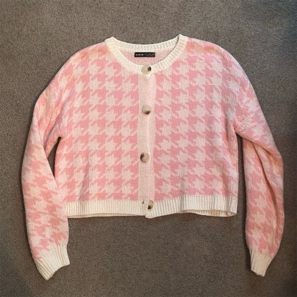 SHEIN Pink Houndstooth Cropped Cardigan Sweater